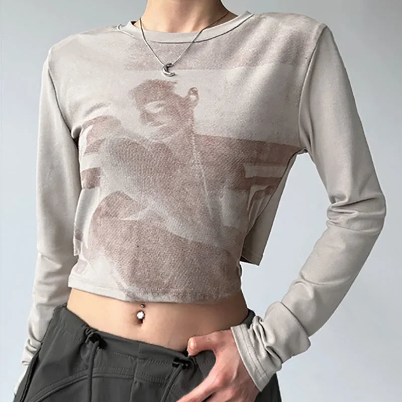 Fashionbeat Vintage Graphic Long Sleeve Cropped Top Beige