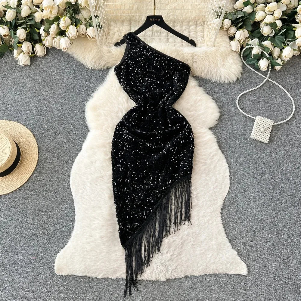 One-shoulder Black Velvet Dress With