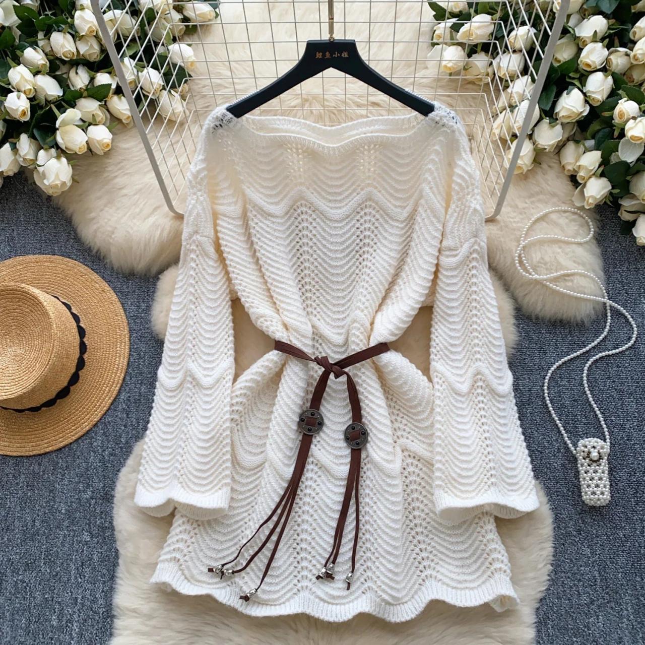 Cozy White Knitted Dress With Belted Waist