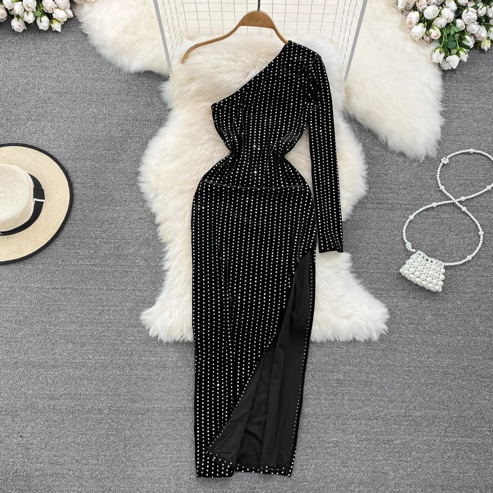 nwot alexis maxi sequin-beaded naki cut-out dress ASHLEYlauren 11960 One-Shoulder Fully Beaded Gown